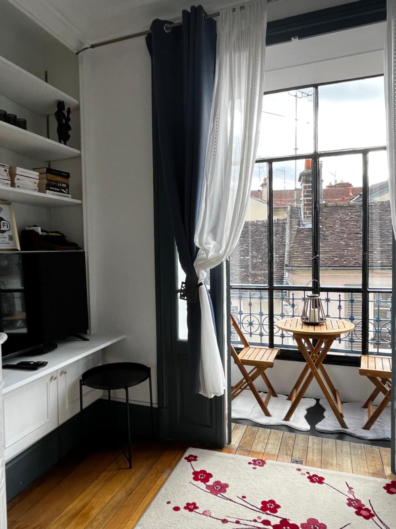 Superbe Appartement Belifontain Coeur De Ville Fontainebleau Eksteriør bilde